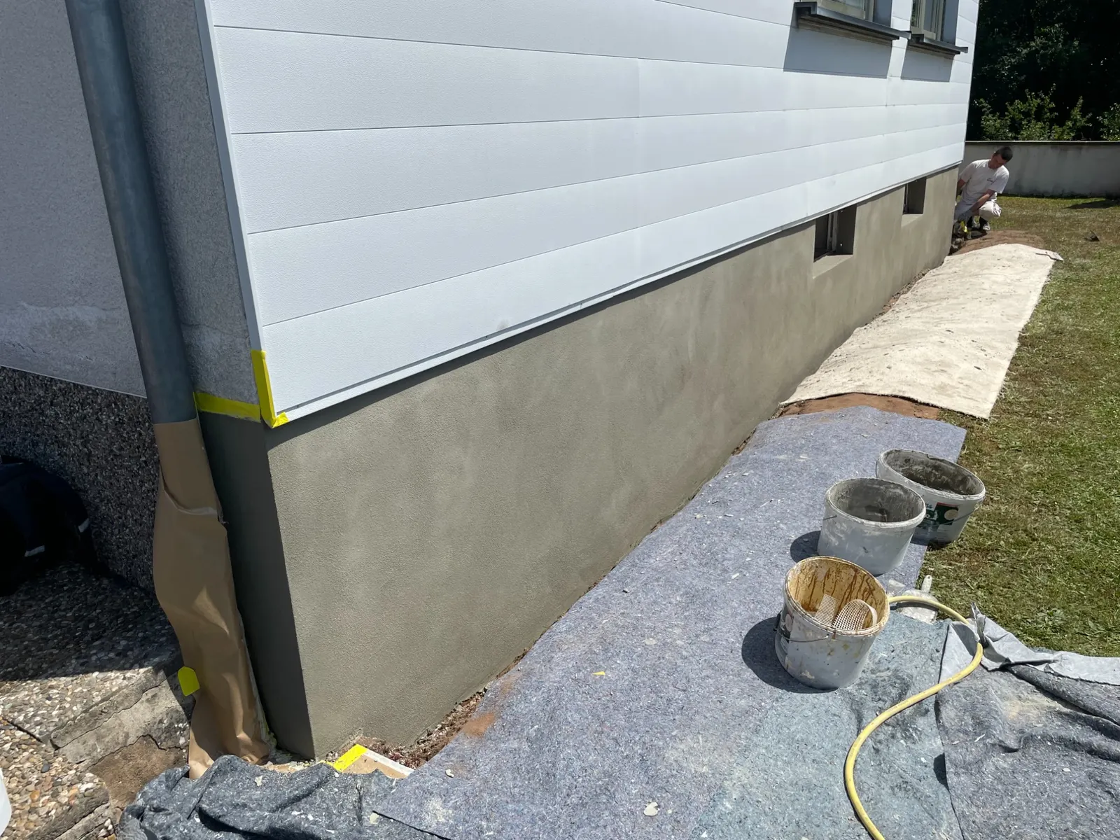 Sockelputz an der Fassade